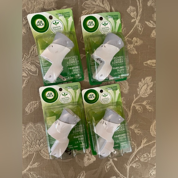 5 for $25- 4 Airwick Scented Oil Warmers - Picture 2 of 5